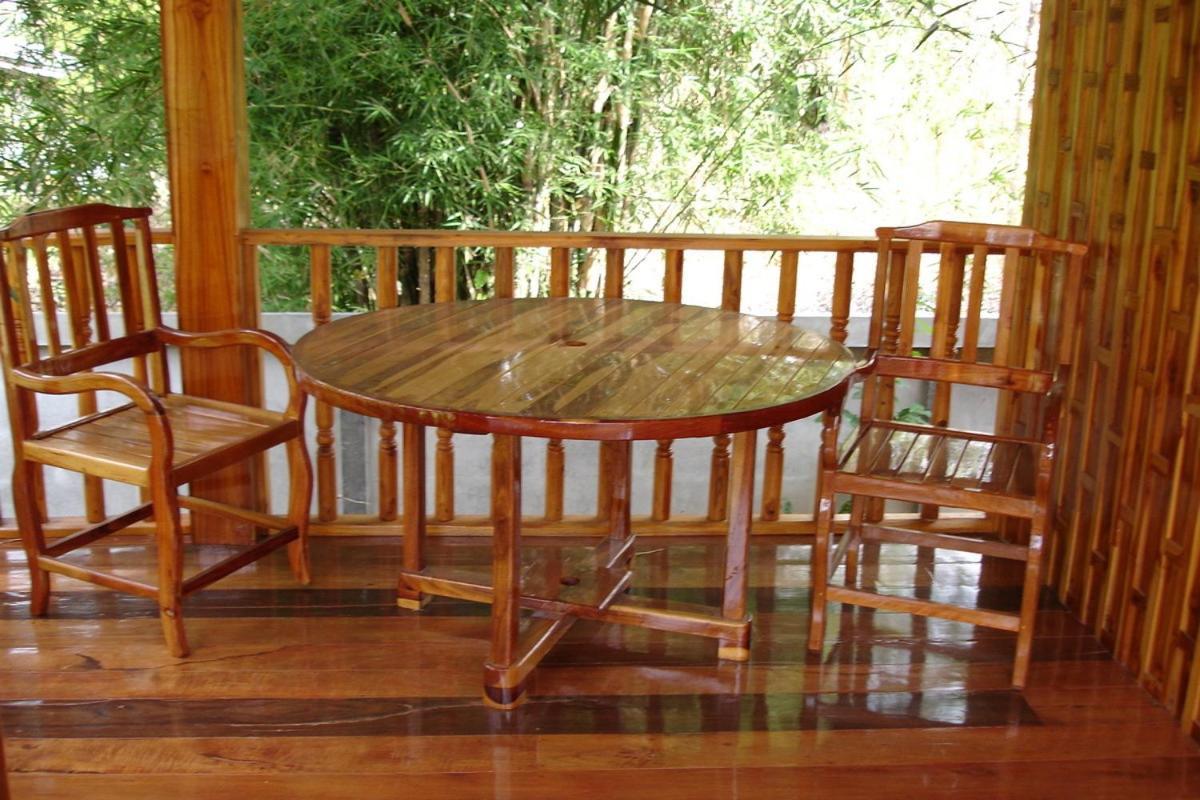 Home Stay Stc Bed And Breakfast Udon Thani Exterior foto