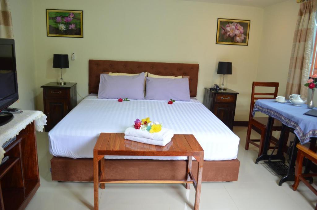 Home Stay Stc Bed And Breakfast Udon Thani Habitación foto